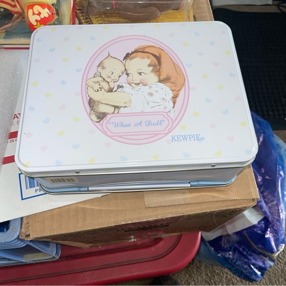 2003 EUC 6” Jesco Kewpie  What a Doll with Carrying Case /Lunch Box extra dress - Picture 9 of 10